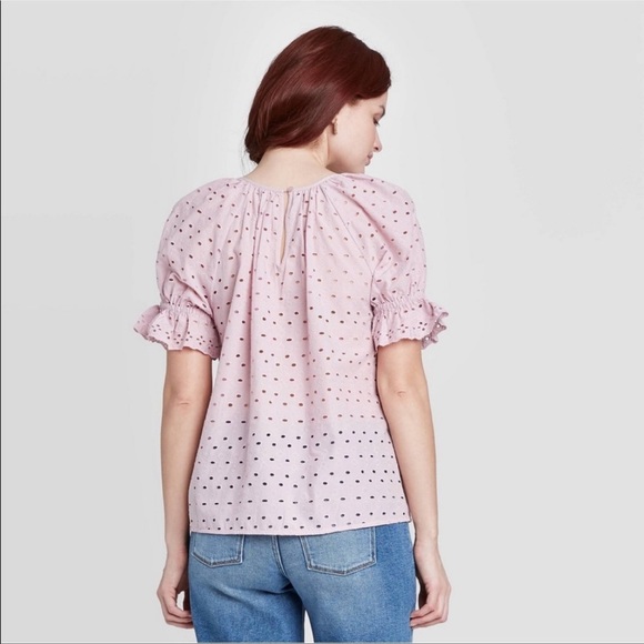 Universal Threads Lilac Eyelet Top Sz M - Picture 4 of 6